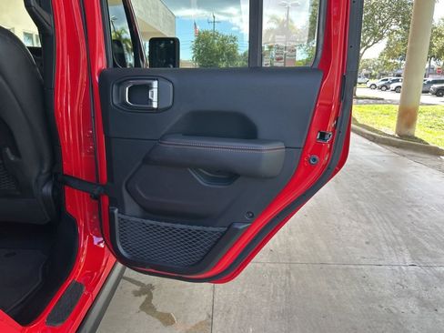 Used 2022 Jeep Gladiator Mojave w/ Trailer Tow Package image 32