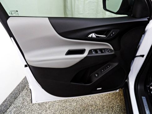 Used 2021 Chevrolet Equinox Premier FWD image 7