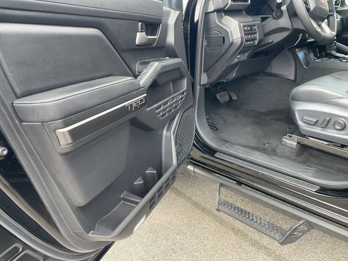 Used 2024 Toyota Tacoma TRD Off-Road w/ TRD Off Road Premium Package AWD/4WD image 14