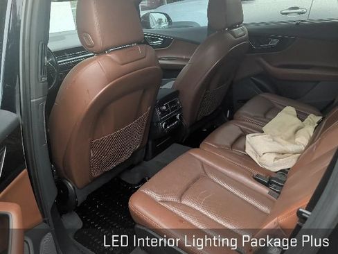 Used 2017 Audi Q7 3.0T Prestige w/ Prestige Package AWD/4WD image 14