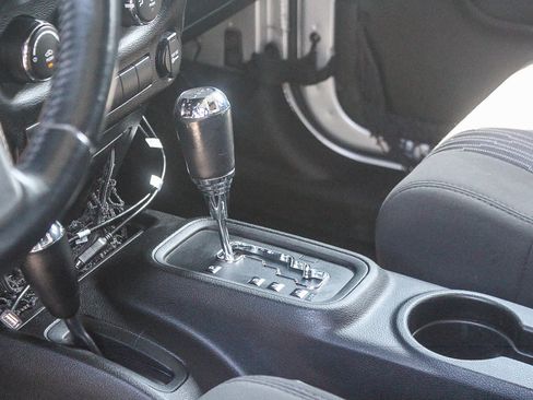 Used 2012 Jeep Wrangler Unlimited Sport AWD/4WD image 18