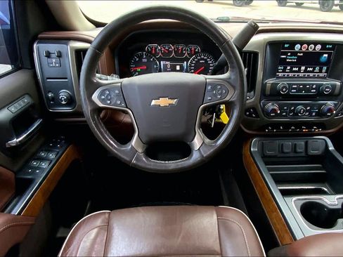 Used 2018 Chevrolet Silverado 1500 High Country image 6