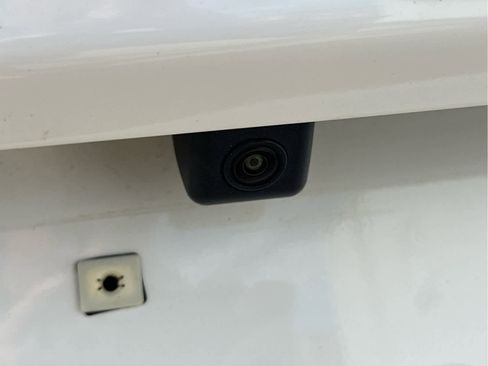 Certified 2023 Chevrolet Equinox LS w/ LS Convenience Package image 18