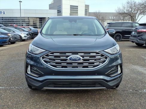 Used 2023 Ford Edge Titanium image 8