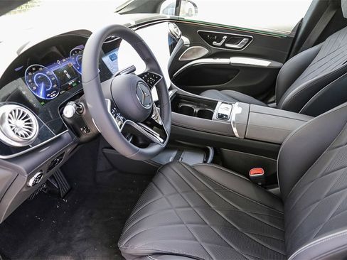 Used 2024 Mercedes-Benz EQS 580 4MATIC Sedan image 26