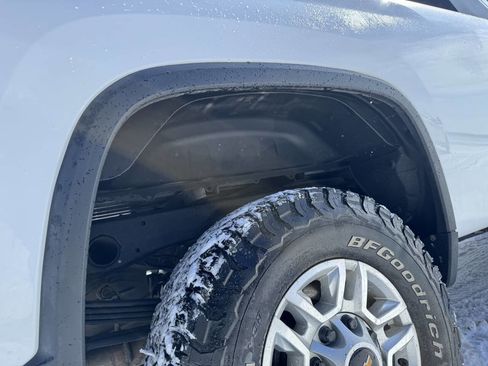 Used 2023 Chevrolet Silverado 2500 LT w/ Fleet Comfort Package AWD/4WD image 17
