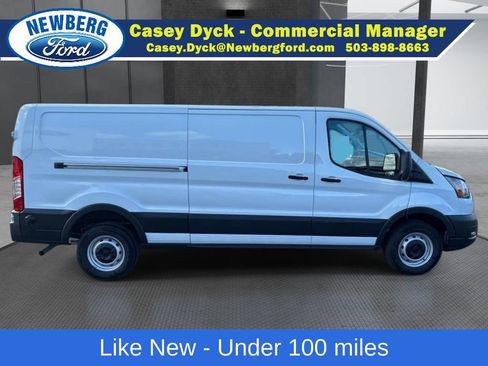 Used 2024 Ford Transit 250 Low Roof RWD image 5