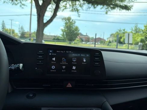 New 2026 Hyundai Elantra SEL Sport FWD image 22