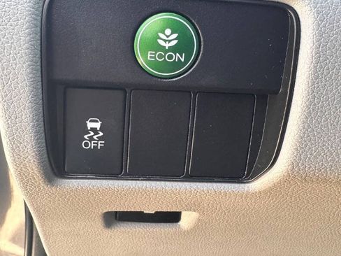 Used 2016 Honda Accord LX image 25
