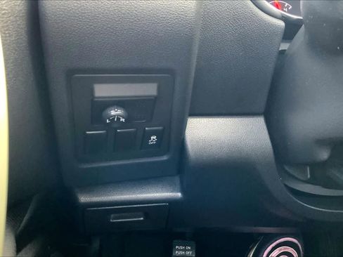 Used 2015 Nissan Rogue S w/ Convenience Package image 31