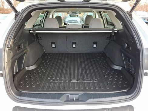 Used 2020 Subaru Outback Premium image 28