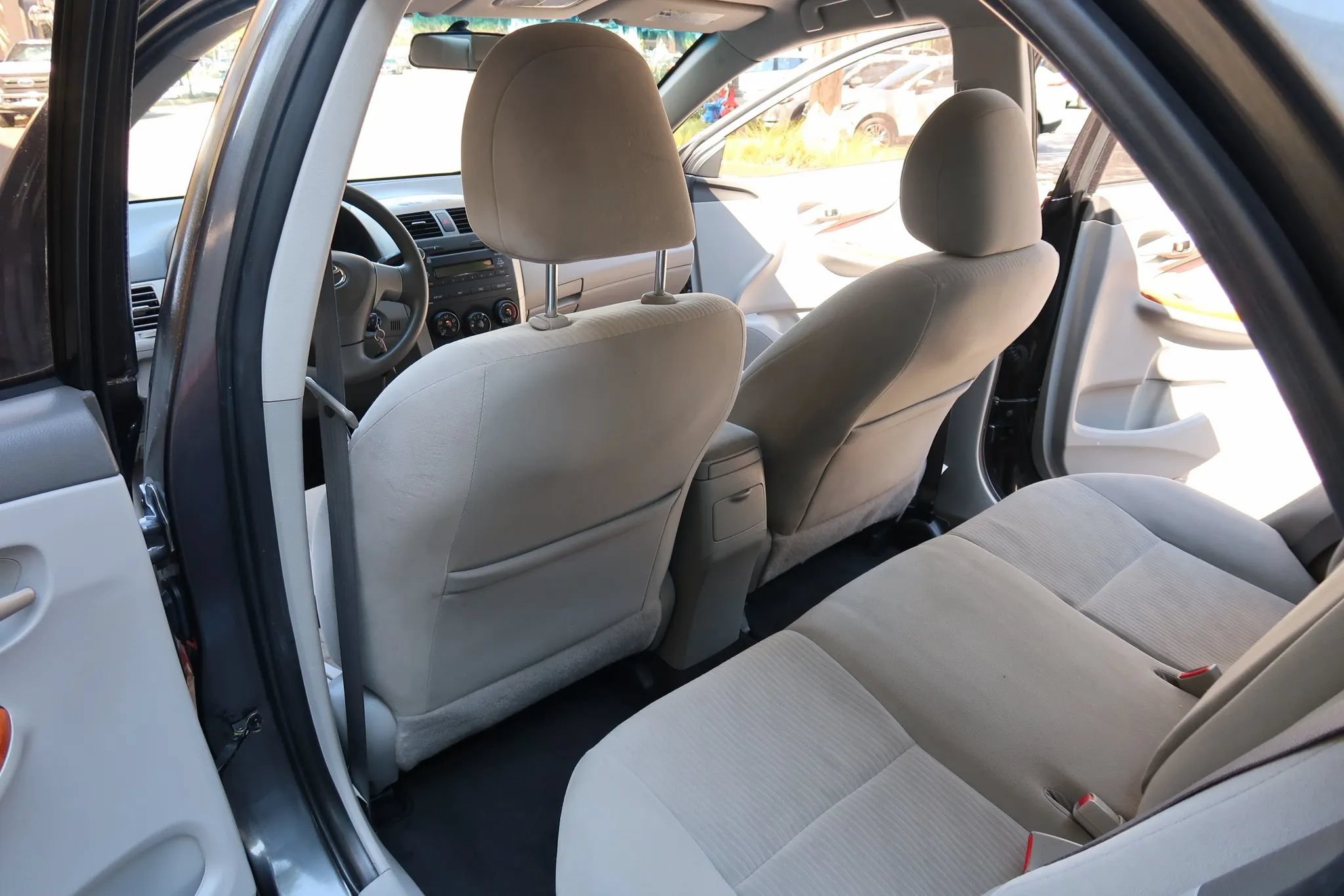 Used 2010 Toyota Corolla FWD image 17