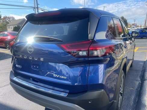 Certified 2023 Nissan Rogue SV image 5