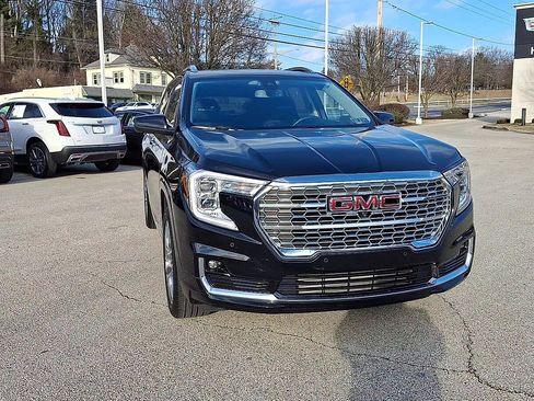 Certified 2022 GMC Terrain Denali w/ Denali Premium Package image 3
