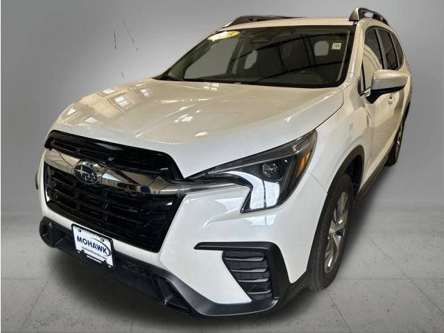 Used 2025 Subaru Ascent Premium AWD/4WD image 1