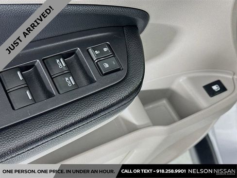 Used 2018 Honda Pilot EX image 17