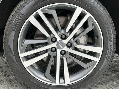 Used 2020 Audi Q5 e Premium Plus w/ Premium Plus Package AWD/4WD image 10