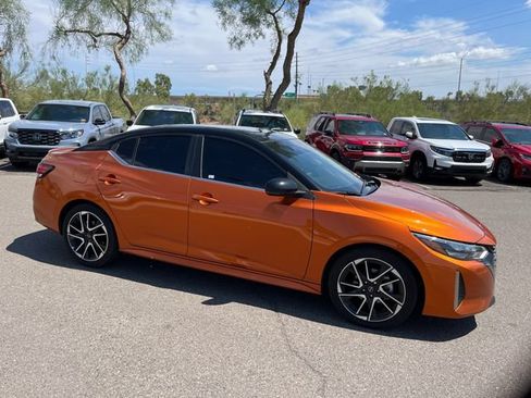 Used 2024 Nissan Sentra SR FWD image 6