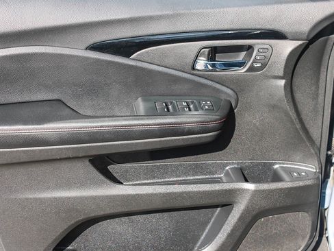 Certified 2022 Honda Pilot Black Edition image 21