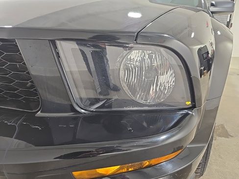 Used 2006 Ford Mustang GT image 17