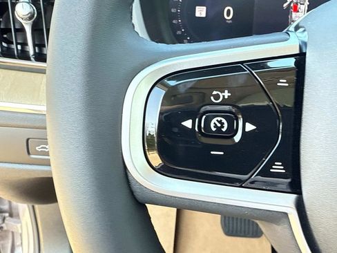 New 2026 Volvo XC60 B5 Plus w/ Protection Package Premier image 28