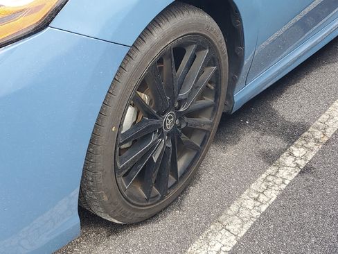 Used 2023 Toyota Camry XSE image 6