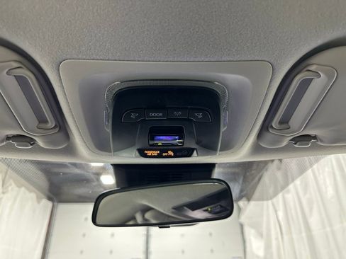 Used 2025 Toyota Corolla LE FWD image 39