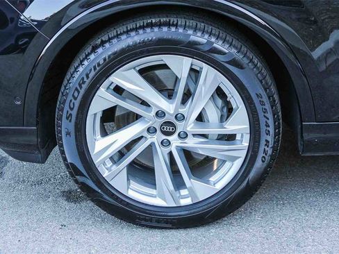 Used 2023 Audi Q7 3.0T Prestige w/ Prestige Package image 9