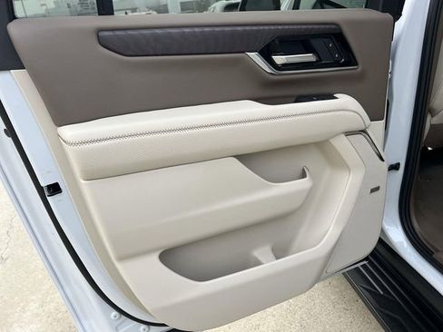 New 2026 GMC Yukon XL Denali image 26