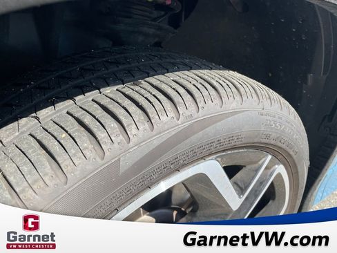 Certified 2025 Volkswagen Tiguan SEL R-Line AWD/4WD image 30