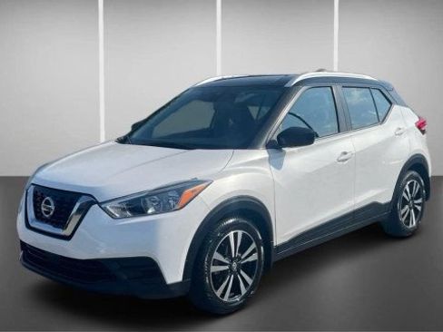 Used 2020 Nissan Kicks SV FWD image 13