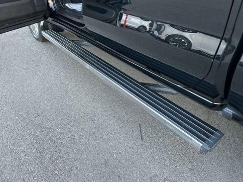 Used 2021 GMC Sierra 1500 Denali w/ Denali Ultimate Package image 11