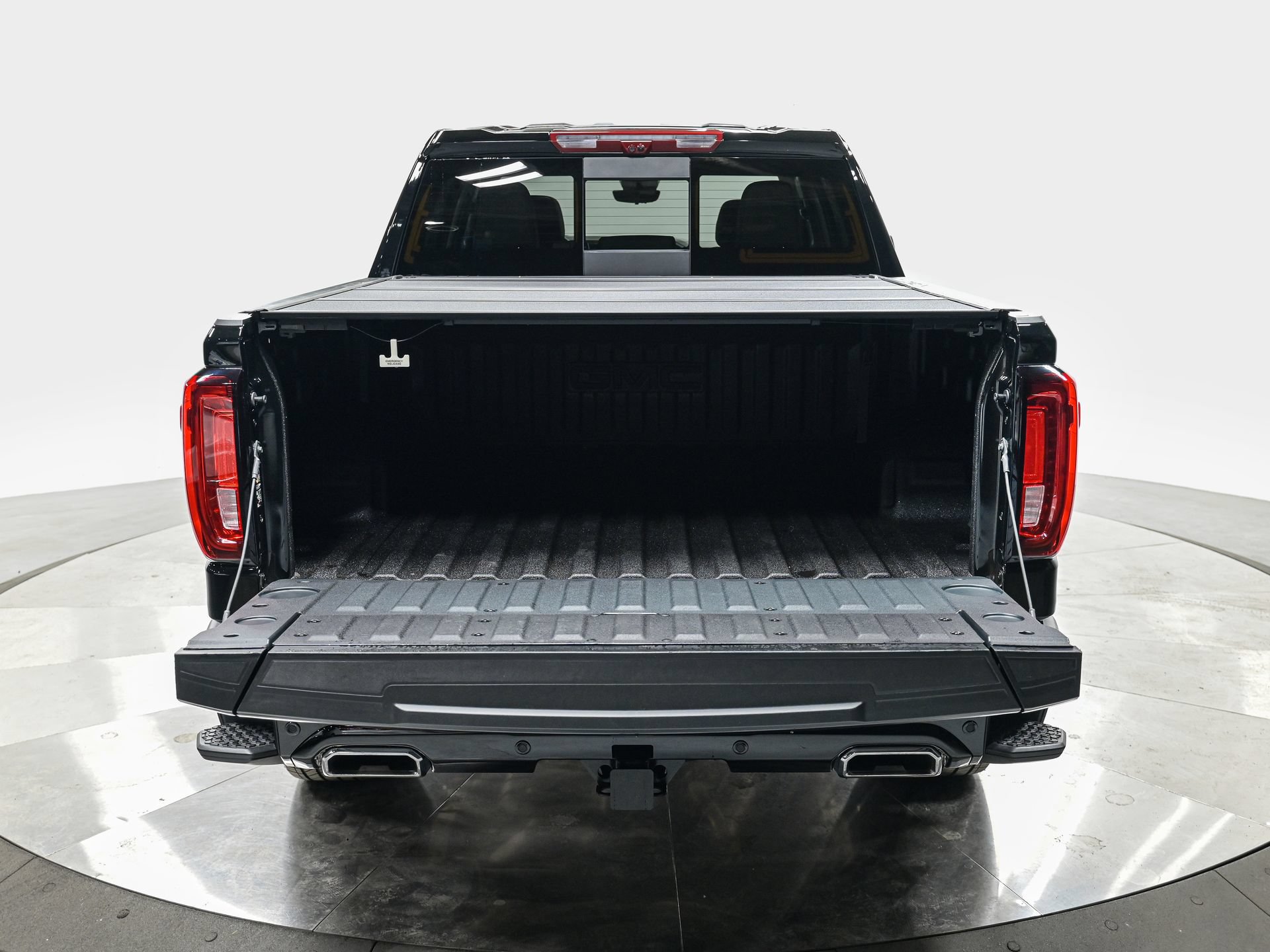 Used 2026 GMC Sierra 1500 Denali AWD/4WD image 6