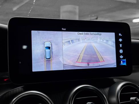 Used 2022 Mercedes-Benz GLC 300 4MATIC image 31