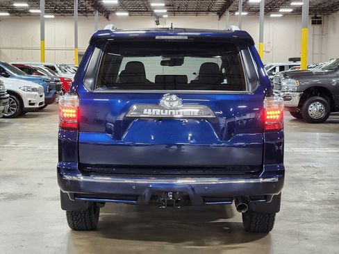 Used 2024 Toyota 4Runner Limited RWD image 10