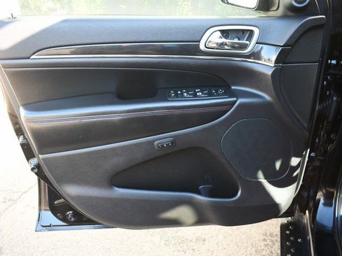 Used 2017 Jeep Grand Cherokee Trailhawk w/ Trailhawk Luxury Group image 13