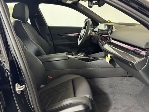 New 2027 BMW 550e xDrive AWD/4WD image 20