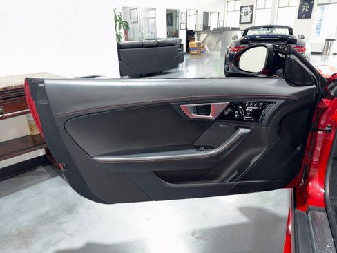 Used 2016 Jaguar F-TYPE R AWD/4WD image 46