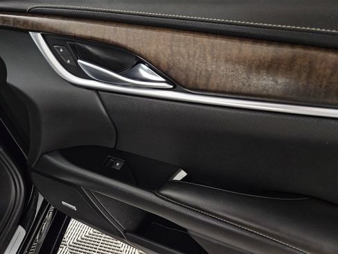 Used 2018 Cadillac XTS Luxury FWD image 30