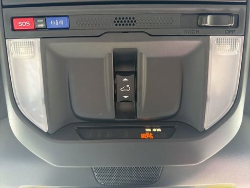 Certified 2025 Subaru Forester Limited image 41