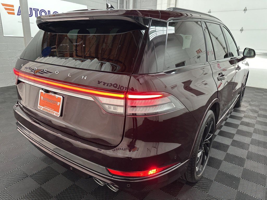 Used 2023 Lincoln Aviator Reserve w/ Equipment Group 201A AWD/4WD image 10
