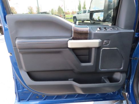 Used 2022 Ford F250 Lariat w/ Lariat Value Package image 27