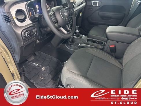 New 2026 Jeep Gladiator Sport image 11