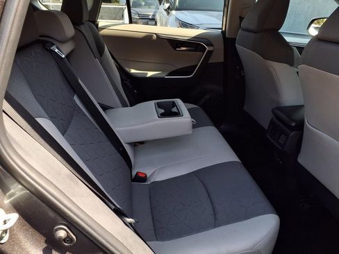 Certified 2025 Toyota RAV4 XLE w/ Convenience Package FWD image 24
