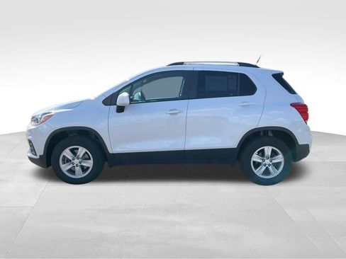 Used 2022 Chevrolet Trax LT w/ Driver Confidence Package image 25