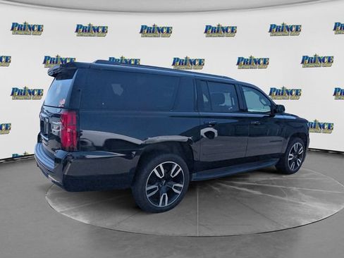 Used 2020 Chevrolet Suburban Premier w/ Premier 6.2L Value Package AWD/4WD image 3