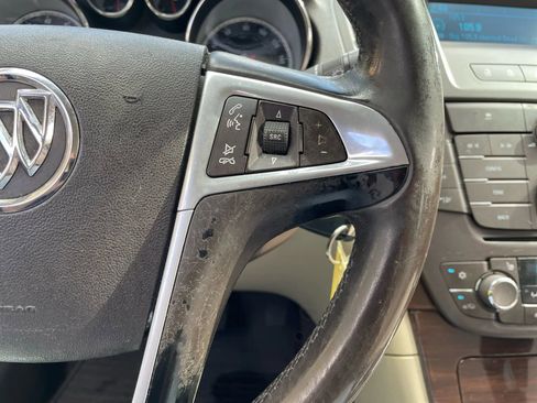 Used 2011 Buick Regal CXL image 19