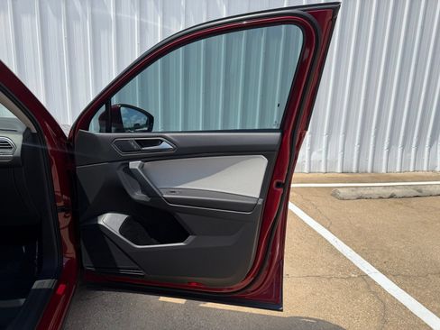 Used 2019 Volkswagen Tiguan SE FWD image 27