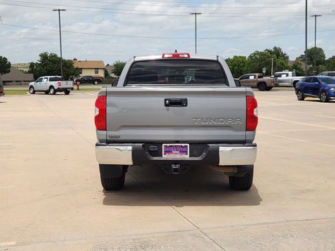 Used 2021 Toyota Tundra SR5 w/ SR5 Upgrade Package RWD image 8