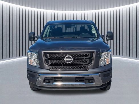 Used 2024 Nissan Titan SV w/ SV Convenience Package image 10